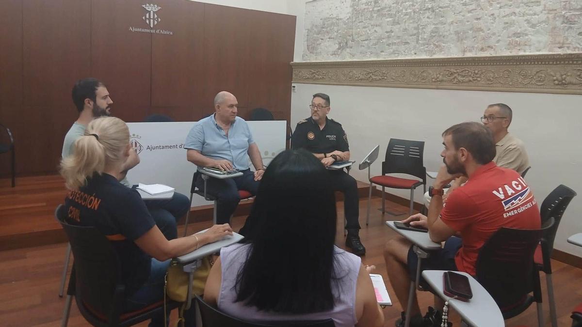 Reunió del CECOPAL d'Alzira celebrada este matí.