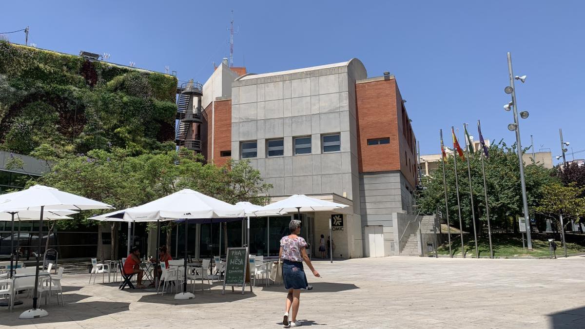 La plaza de la Comunidad Valenciana de San Vicente, donde se encuentra el Ayuntamiento.