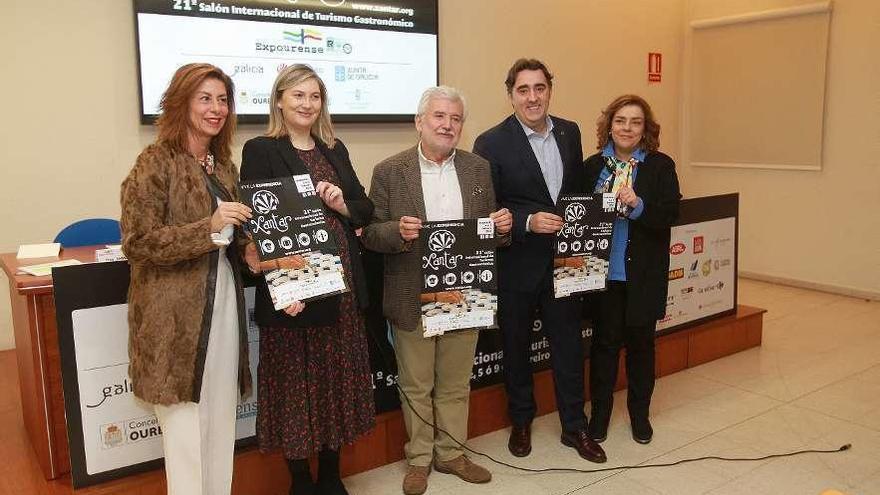 Marisol Díaz, Emma González, Rosendo Fernández, Jorge Pumar y Flora Moure. // Iñaki Osorio