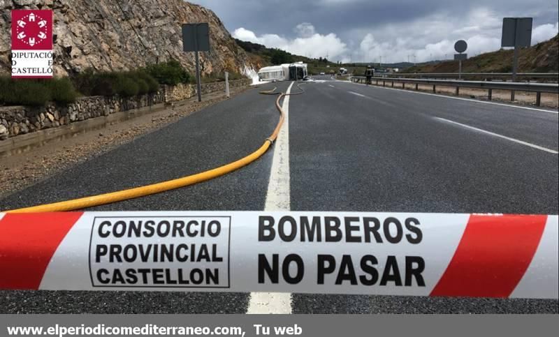 Así se actúa en un accidente de un camión con mercancías peligrosas