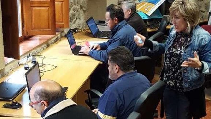 Inicio del curso de nuevas tecnologías en Fermoselle.