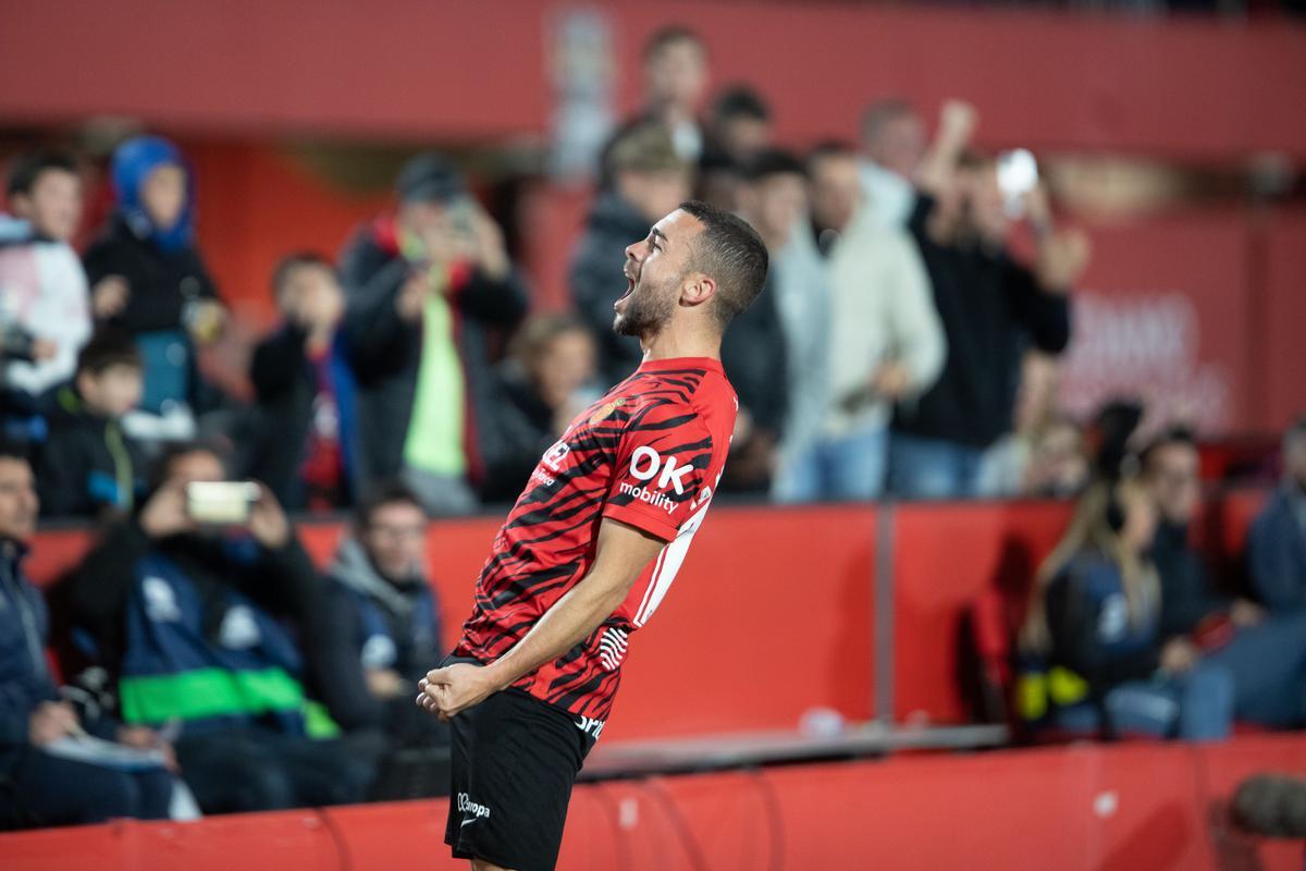 Dani celebra uno de sus goles ante el Villarreal.