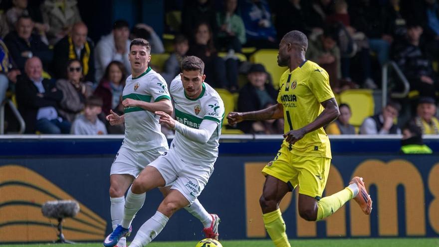 El Elche por fin juega de cabeza