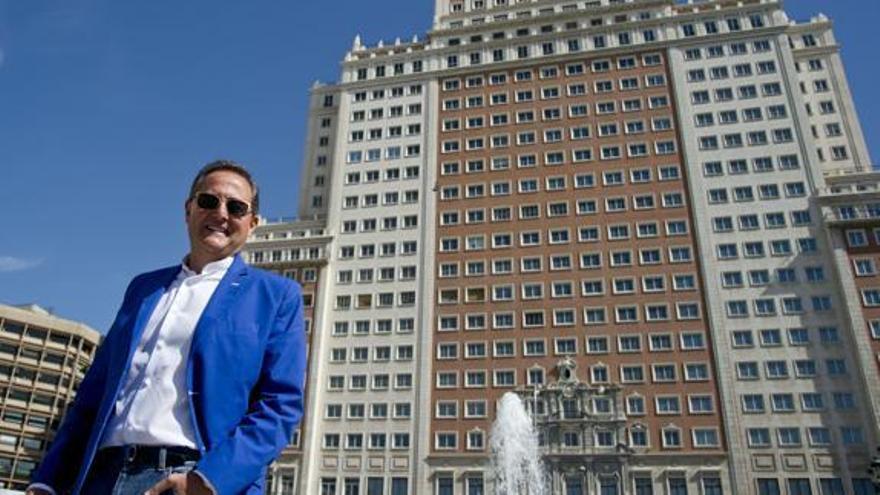 Trinitario Casanova compra el edificio España y lo vende a la hotelera Riu