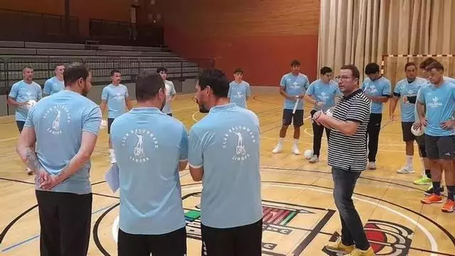 Así ha sido el primer entrenamiento del Balonmano Zamora