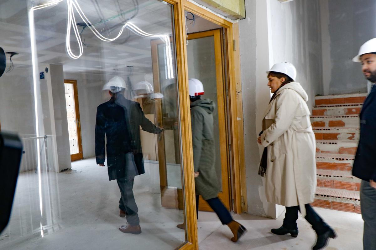 Visita al edificio intergeneracional de Alcoy