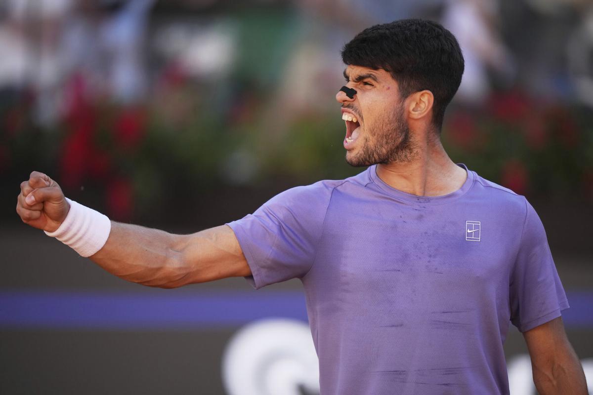 Alcaraz celebra su victoria frente a Musetti en el Masters 1000 de Roma.