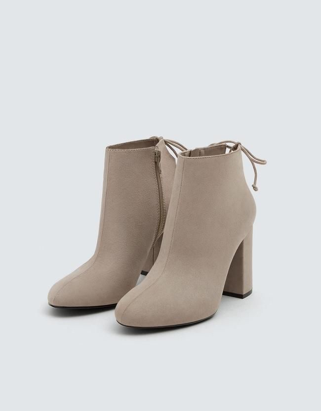 Los botines con lazada