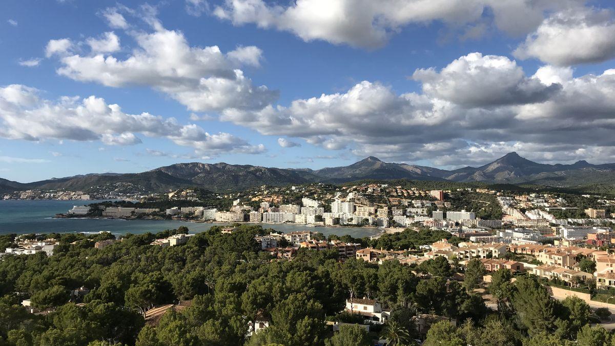 Vor allem im Südwesten von Mallorca, hier Santa Ponça, kaufen Nicht-Residenten gern.