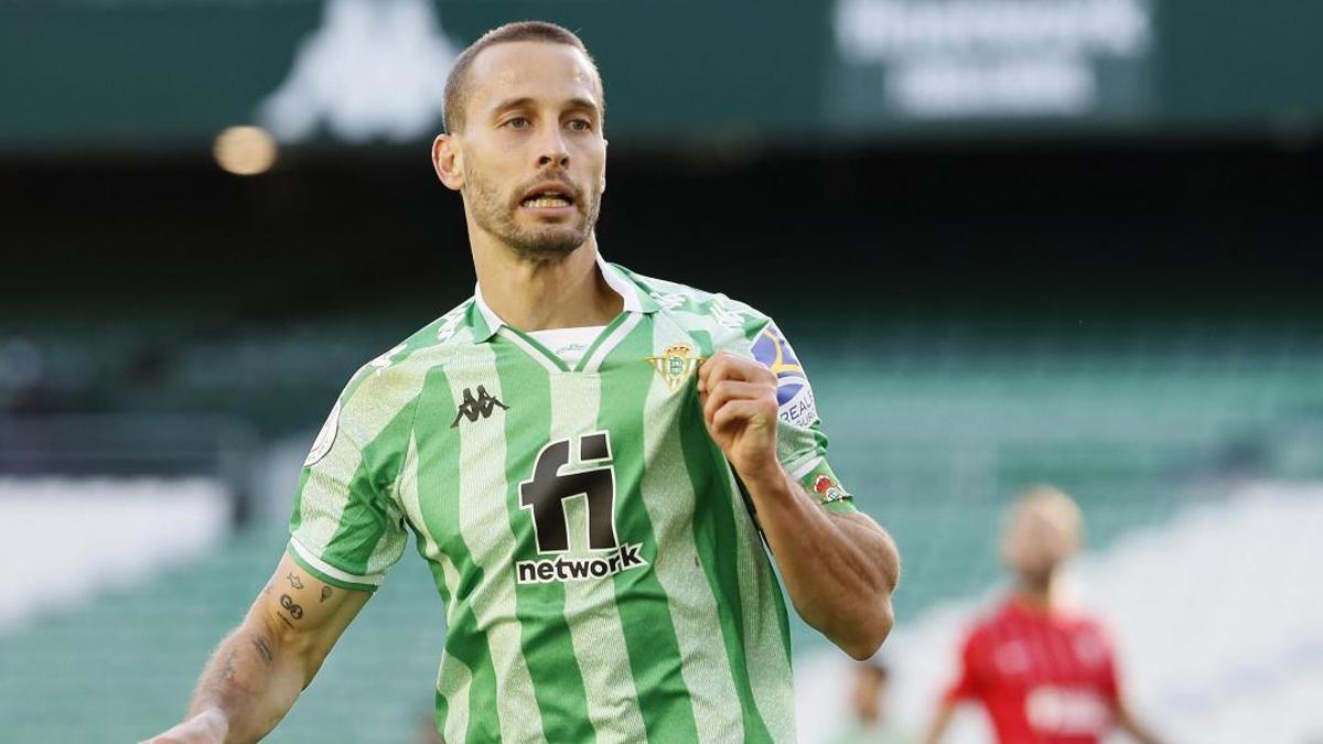 Canales, con la elástica del Betis