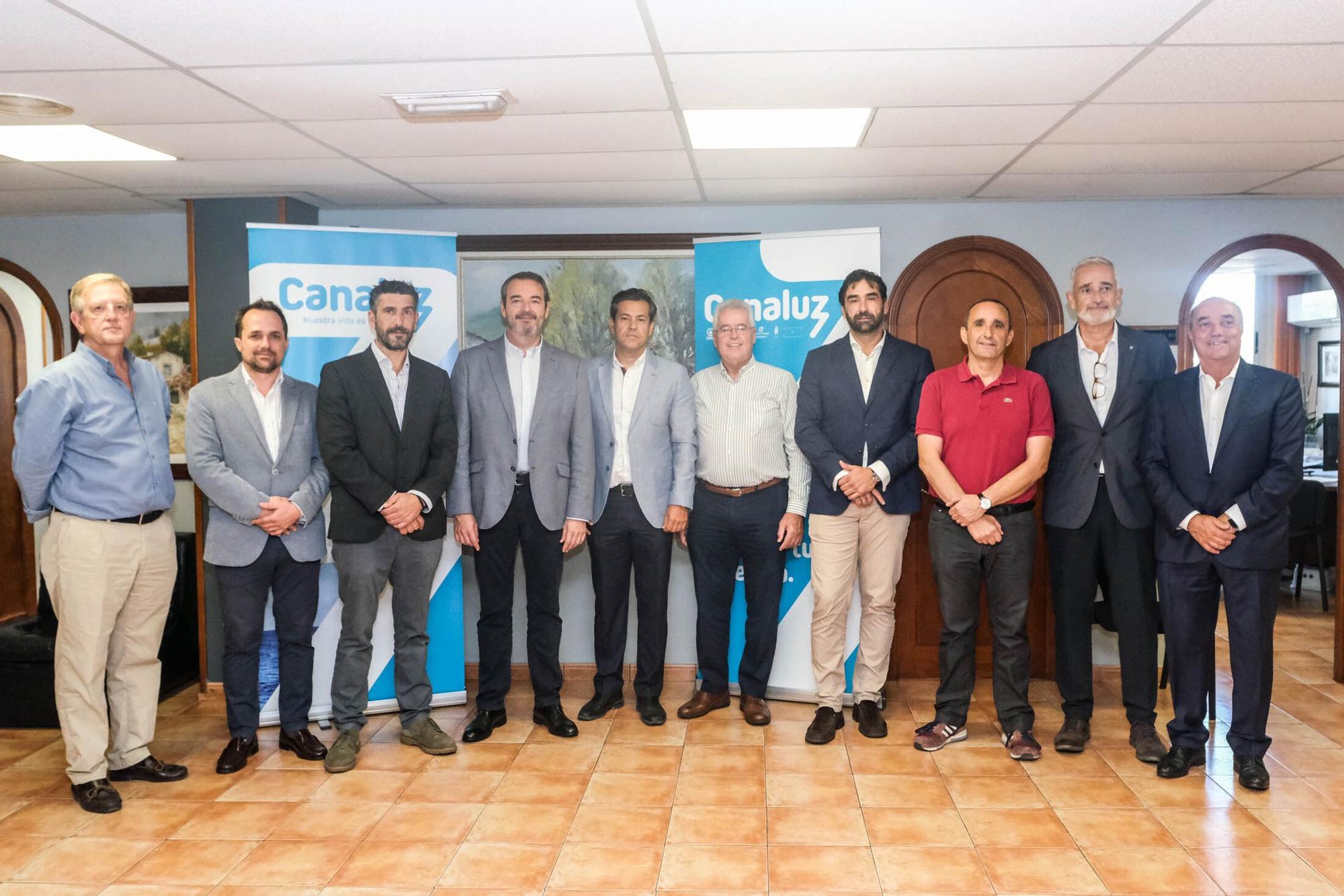 Firma del acuerdo de financiación entre la Comunidad Energética de El Goro y la empresa Libergia-Intecsa