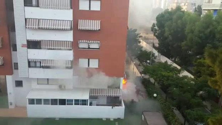 Arde un piso en la playa de San Juan