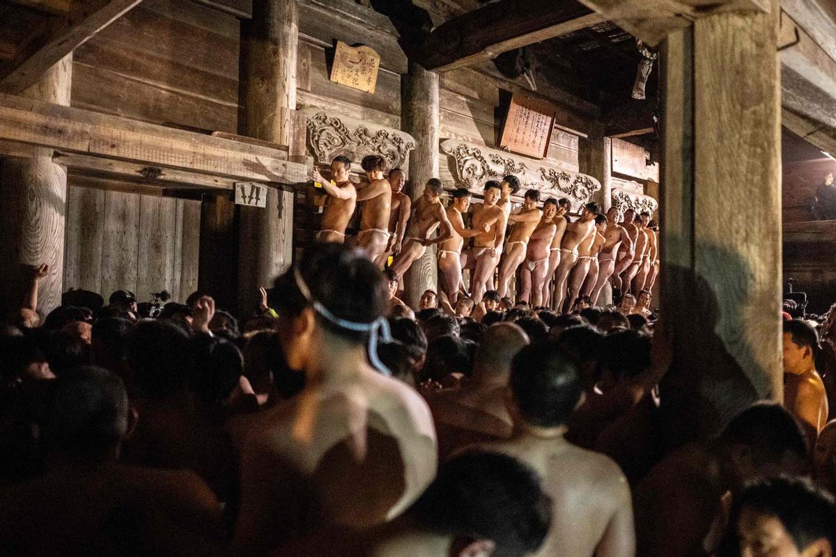 Ritual Sominsai, ampliamente considerado como uno de los festivales más extraños de Japón