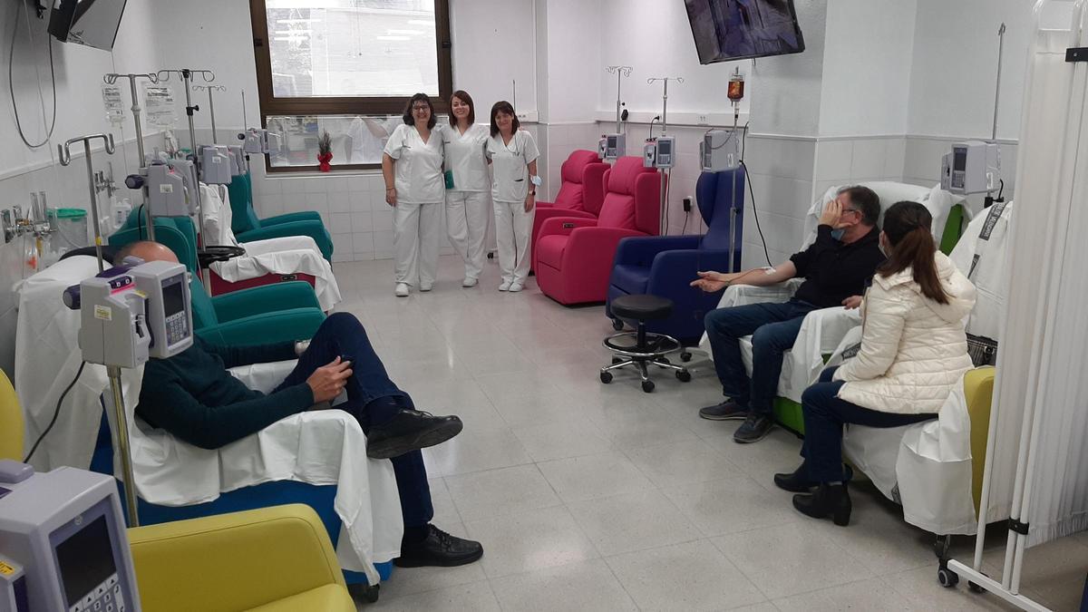 Pacientes en tratamiento en la UCE de Elche, en una imagen facilitada por el centro sanitario
