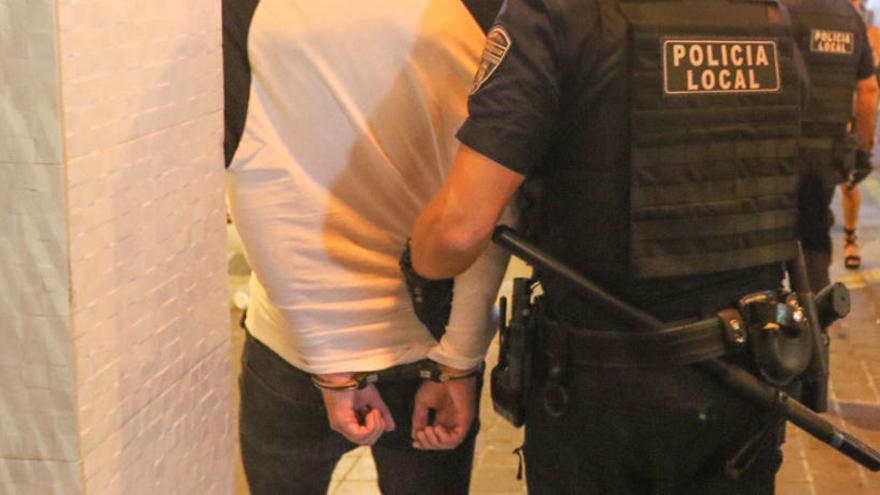 Imagen de archivo de una detención en Sant Antoni.
