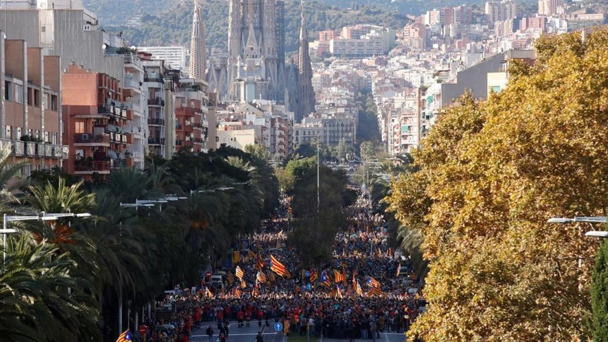 Inicio de la manifestación independentista en la calle Marina de Barcelona.