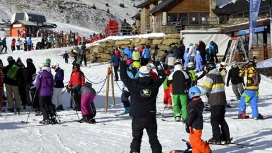 Esquiadors a l&#039;estació de Boí Taüll, el dissabte 6 de desembre