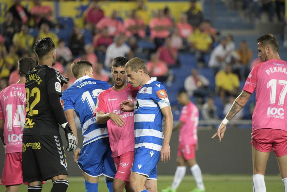 El Dépor se hunde ante la UD Las Palmas.