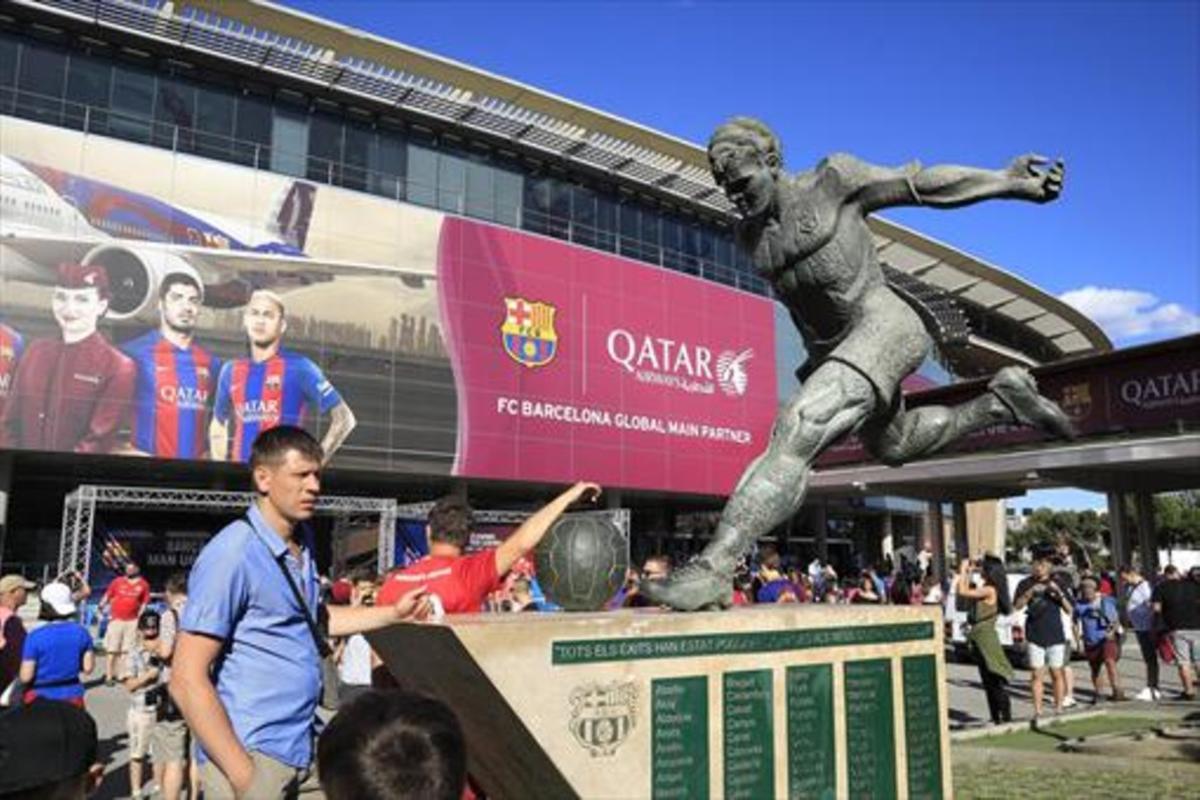 Qatar dejará de aparecer en la fachada del Camp Nou.