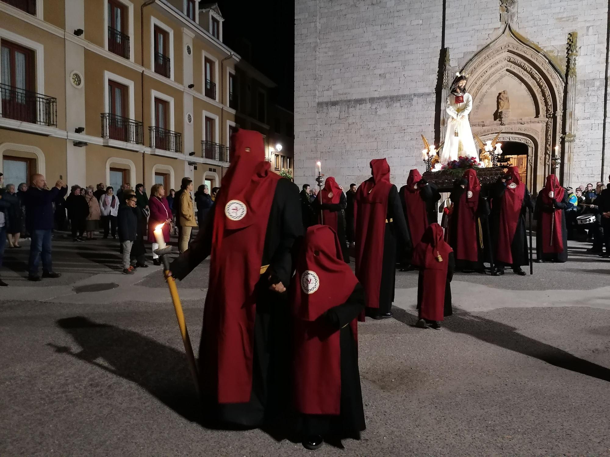 El Cristo de la Misericordia procesiona en Toro