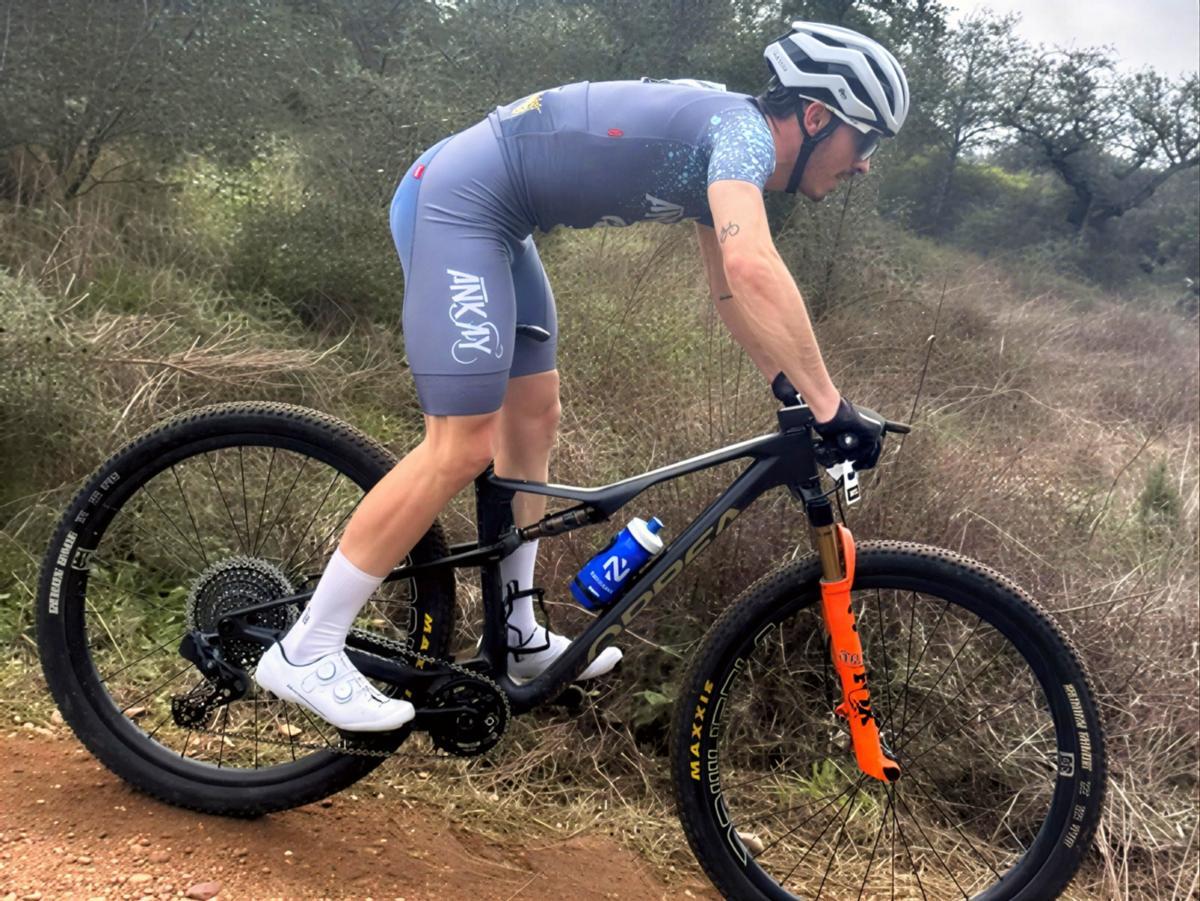 Nico Montero en plena competición