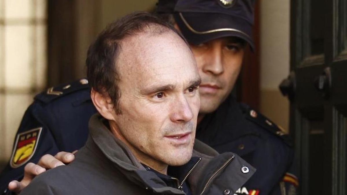 Muñoz fue detenido cuando estaba rodeado de peregrinos en Grandas de Salime (Asturias).