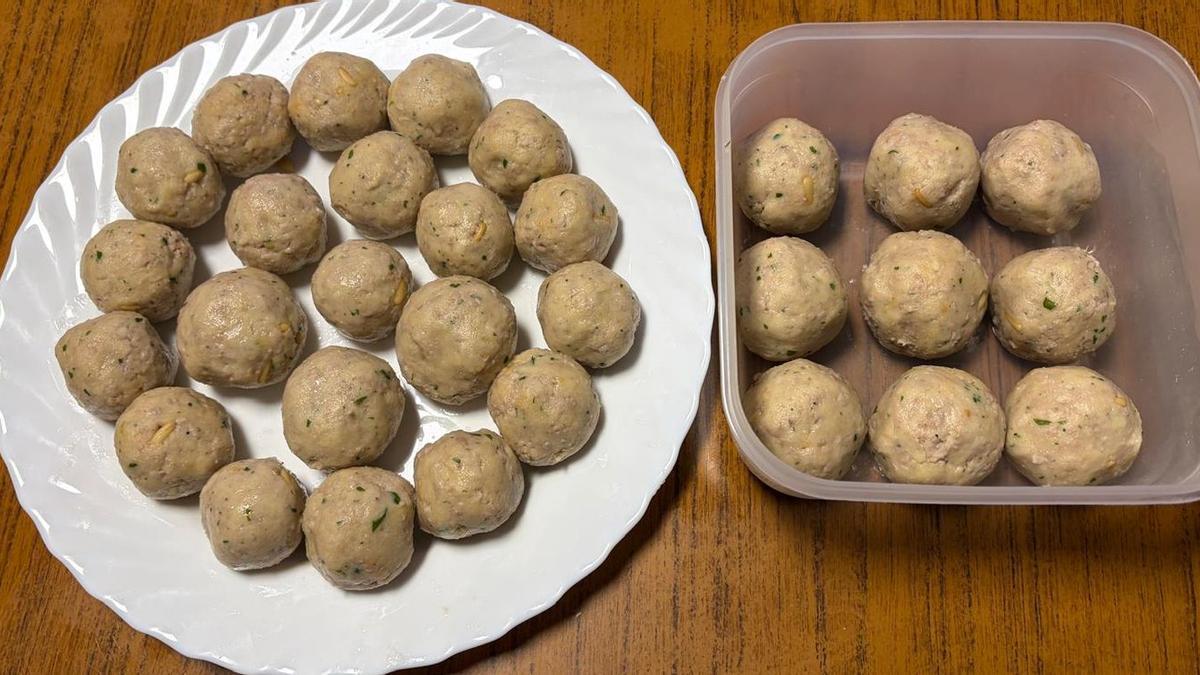 Imagen de parte de las 'pilotes de Nadal' que ha elaborado el vila-realense Carlos Amiguet para estas fiestas.