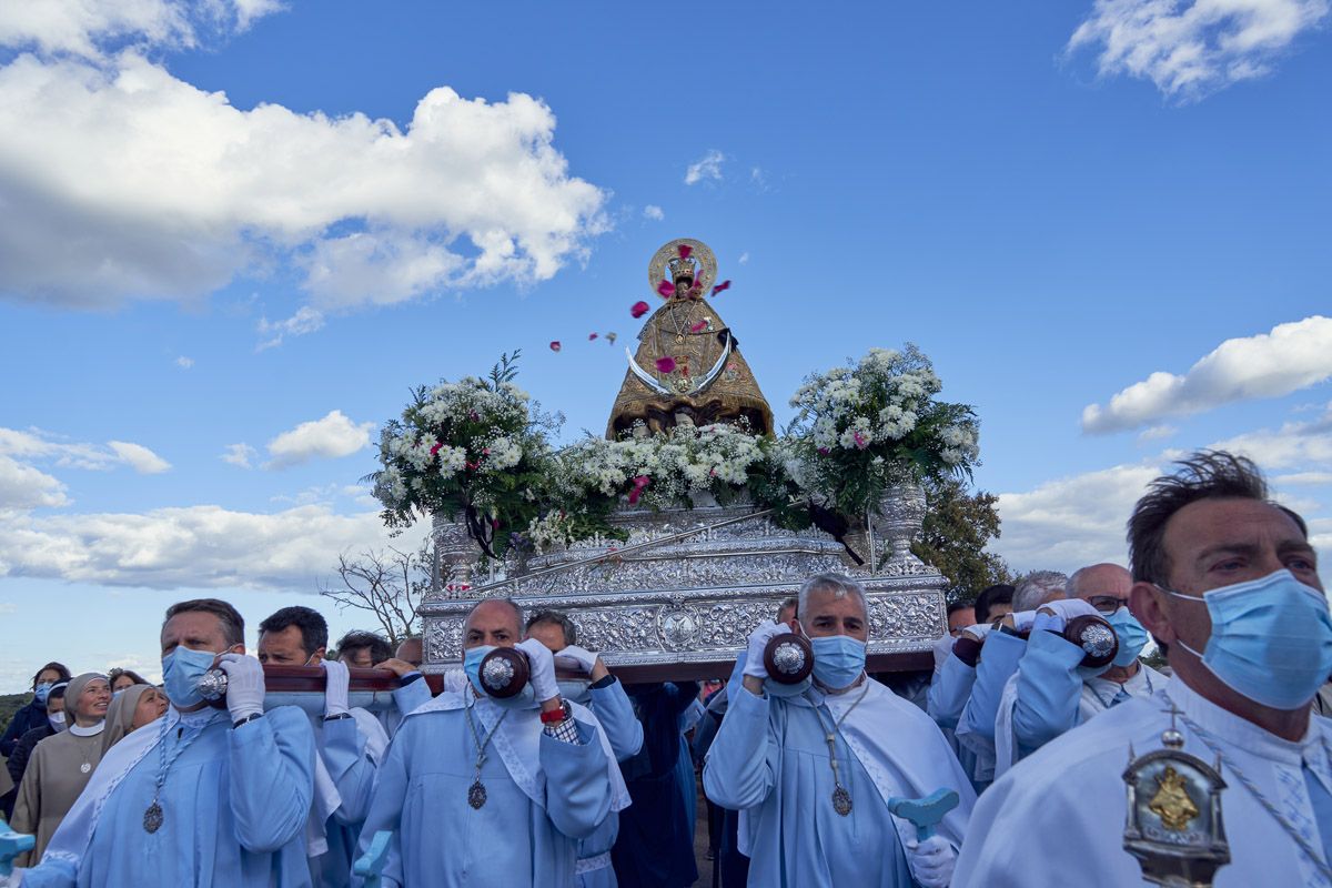 Bajada de la Virgen de la Montaña, patrona de Cáceres