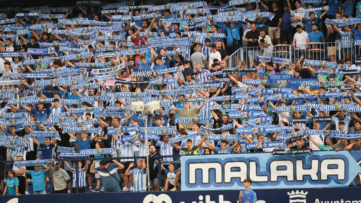 La afición del Málaga CF volverá a ser fundamental ante el Ibiza.