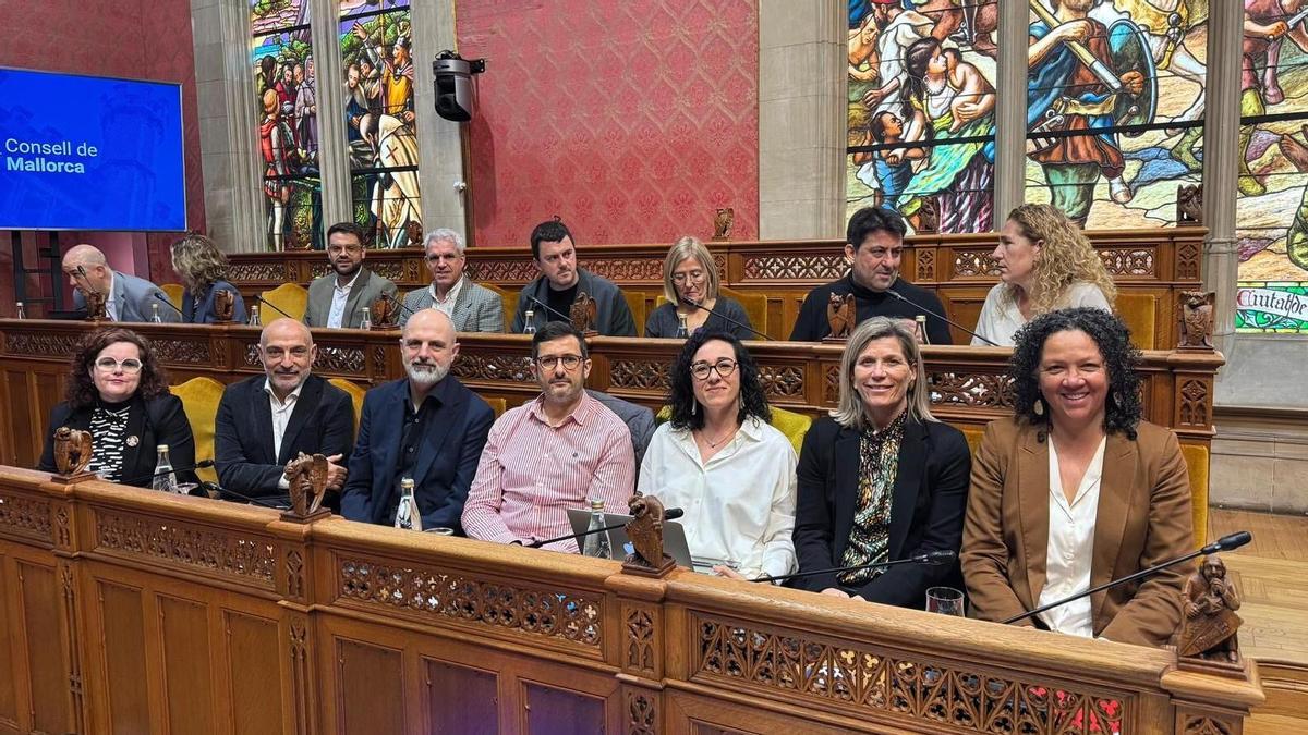 La bancada de la oposición en el Consell de Mallorca.