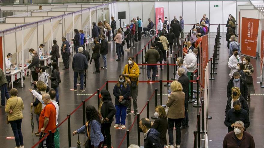 Sanidad comienza a vacunar a las personas de 51 a 59 años