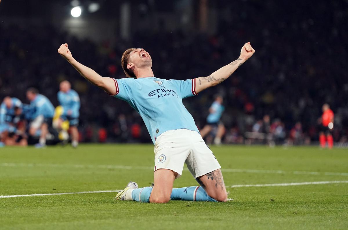 Stones celebra la victoria sobre el Inter que le da la Champions al Manchester City.