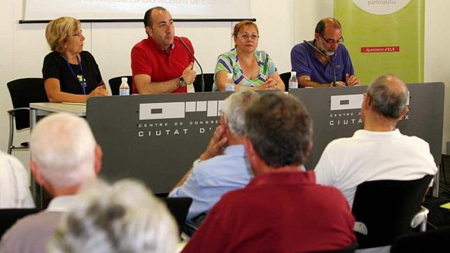 El Centro de Congresos acogió el acto informativo sobre el Presupuesto Participativo.