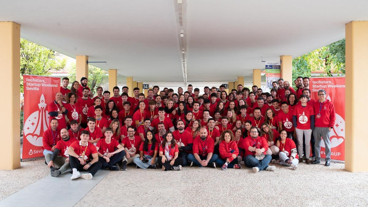 Los participantes en Techstars Startup Weekend Sevilla, de la edición 2024.