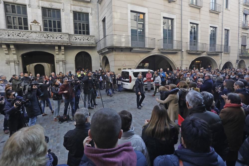 Minut de silenci en record a la nena morta a Girona