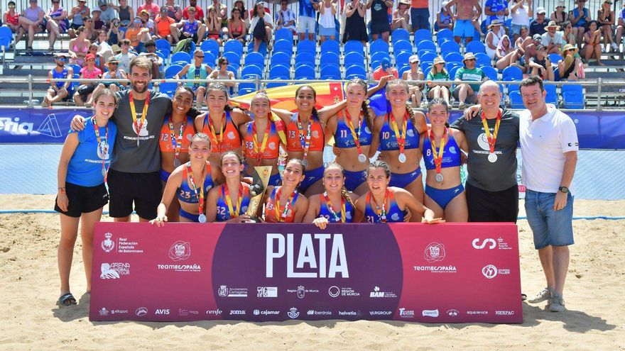 La #Comunitatdelhandbol brilla en el CESA de Balonmano Playa