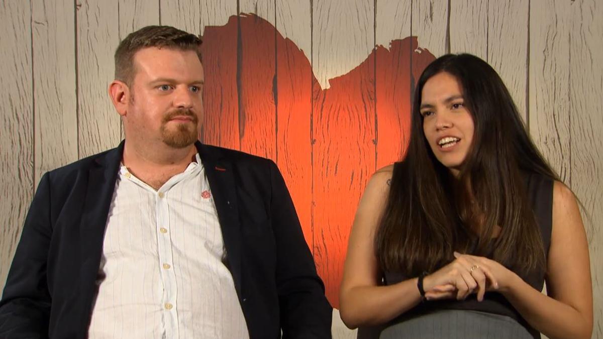 Alberto e Íngrid durante la decisión final en 'First Dates'.