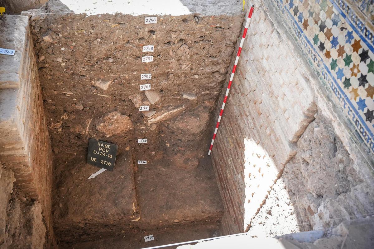 Hallazgos arqueológicos en el Cenador de Carlos V en el Real Alcázar de Sevilla. A 09 de septiembre de 2024, en Sevilla (Andalucía, España). Los trabajos arqueológicos que se realizan en el Cenador de Carlos V han hallado restos de un posible palacio islámico. 09 SEPTIEMBRE 2024 María José López / Europa Press 09/09/2024 / María José López