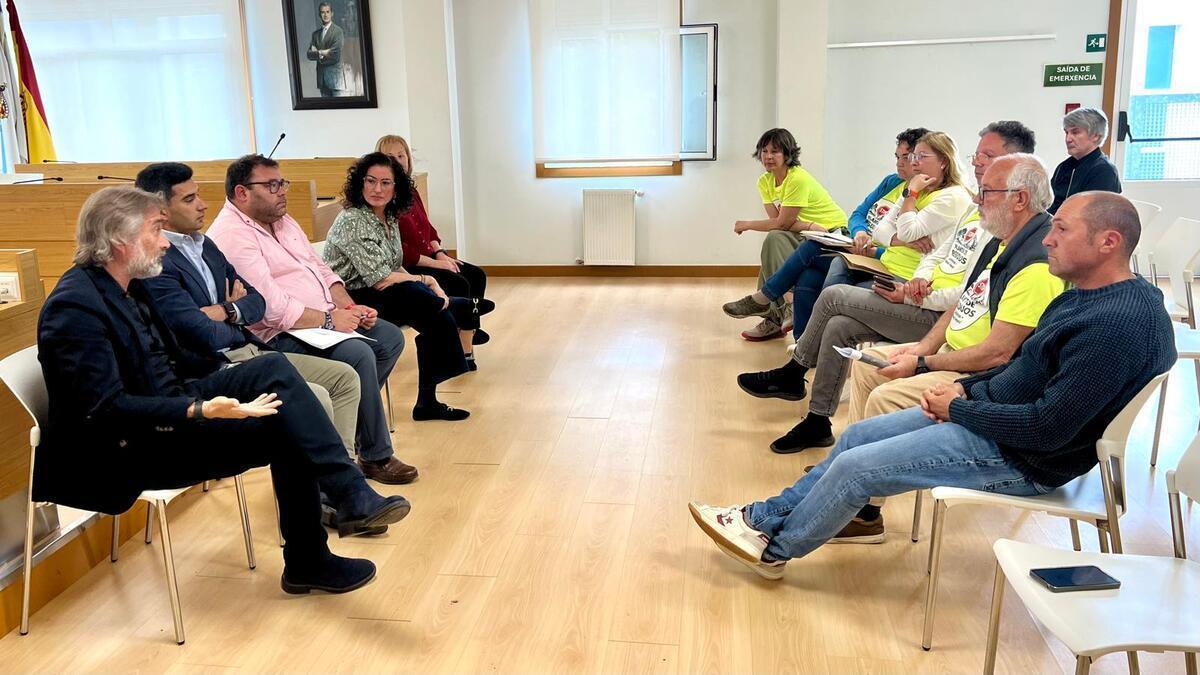 Cacheiras se une contra la planta de residuos inertes