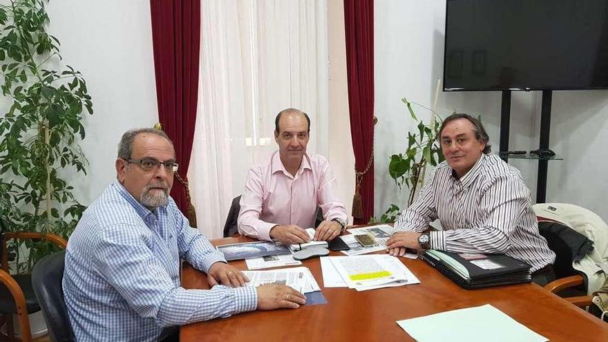 José Manuel Pilo, Francisco Guimaraes y José Flores.