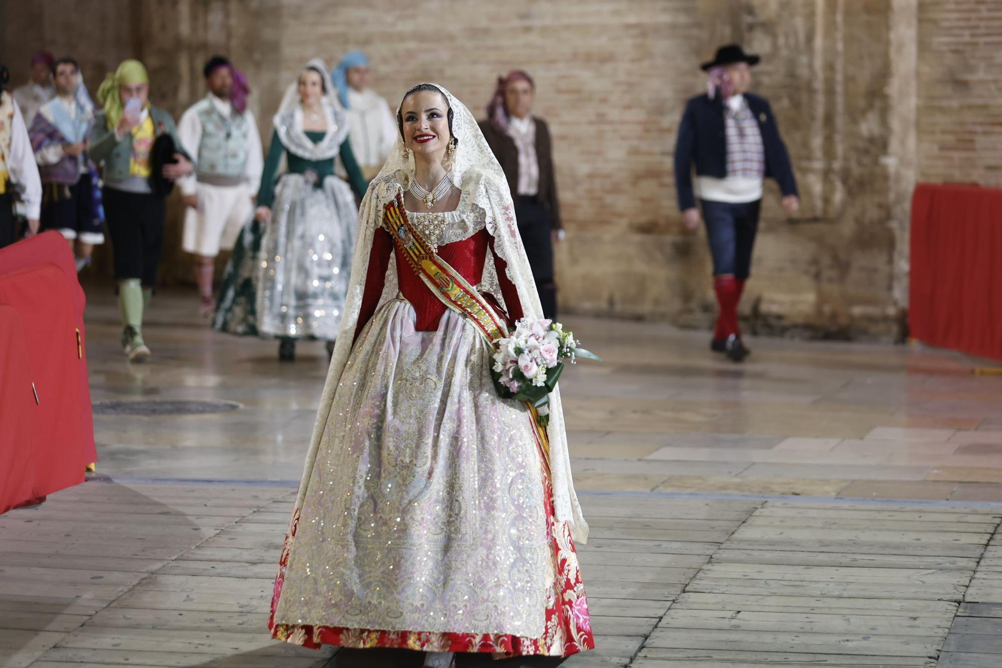 Ofrenda 2023 | Falleras Mayores e Infantiles de comisiones del 17 de Marzo (I)