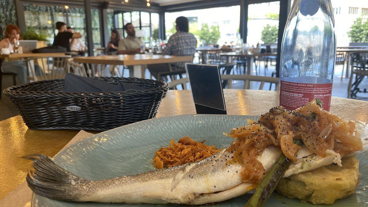 Un menú en un restaurante.