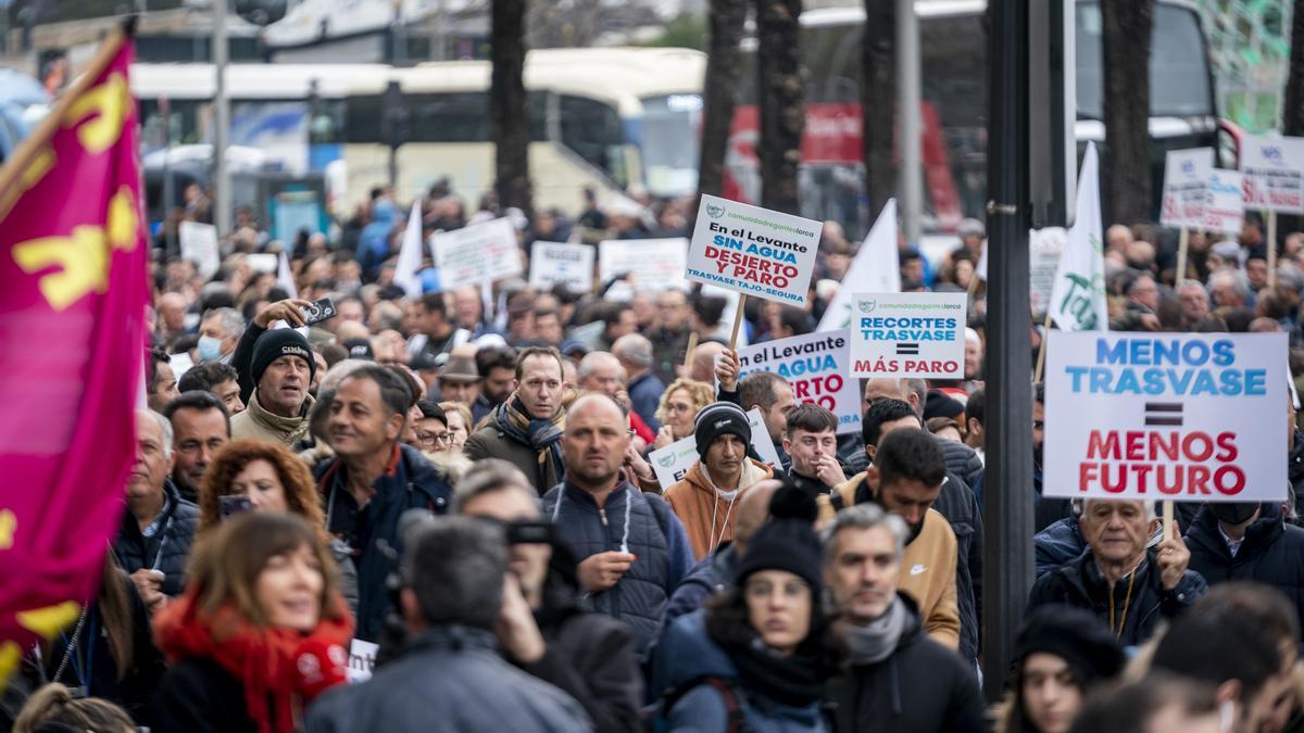 Las imágenes de la concentración en defensa del Trasvase Tajo-Segura en Madrid