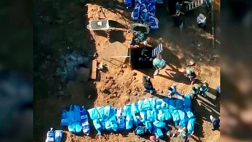 Otro golpe al narco en Sevilla: incautan tres toneladas de cocaína y cuatro AK-47 en La Puebla del Río