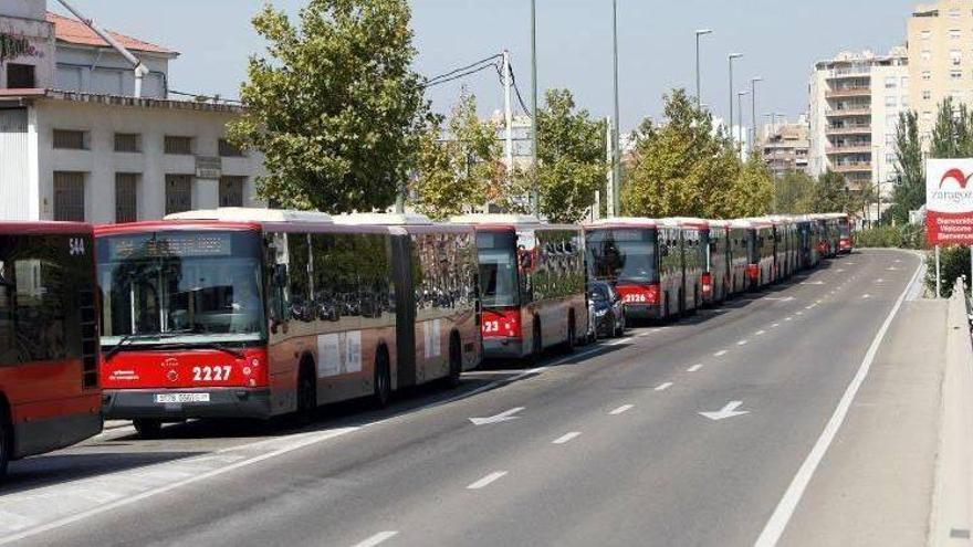 Facua pide al consistorio que mejore la flota de autobuses