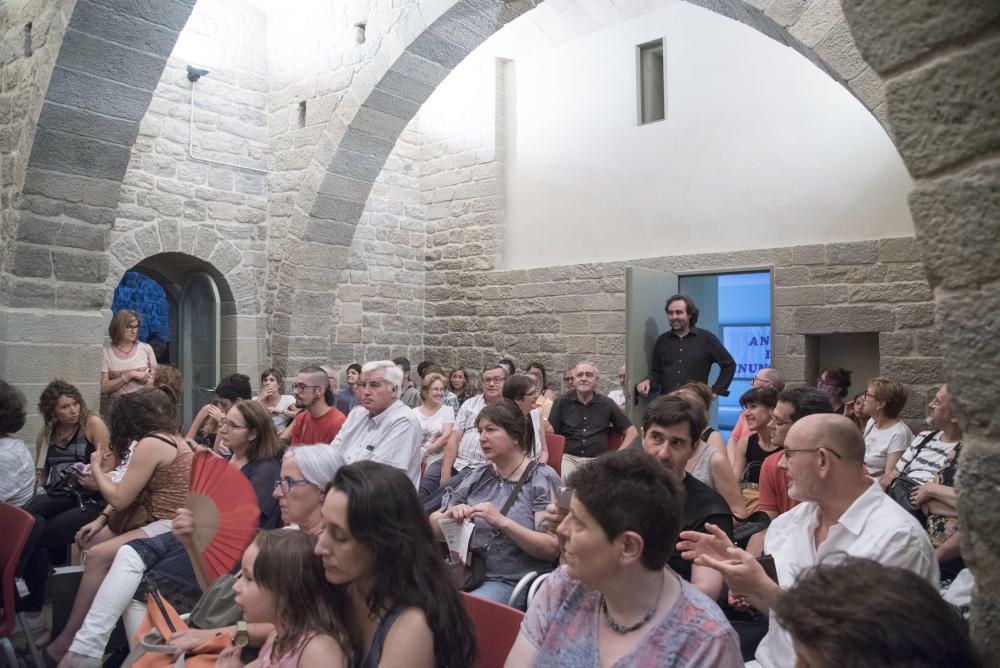 Roger Mas actua a la sala gòtica de la Seu de Manresa