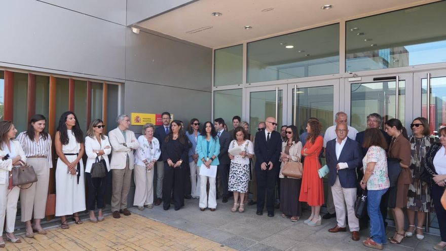 EN VÍDEO | Jueces y fiscales de Badajoz se suman al paro simbólico contra las reformas judiciales del Gobierno