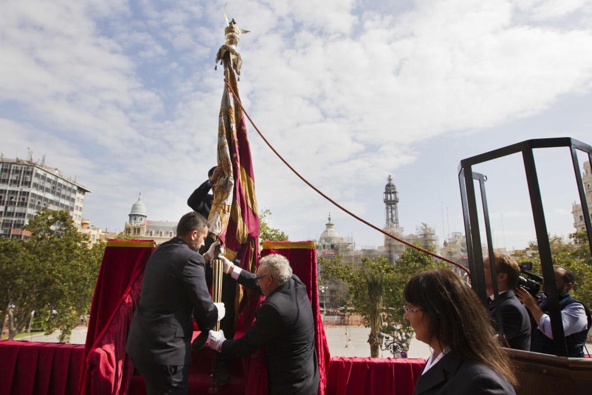 María Oliver, de València en Comú, portará la Senyera