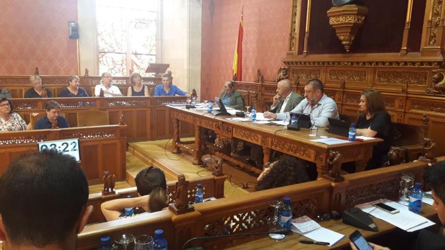 Jesús Jurado durante su intervención en el pleno.