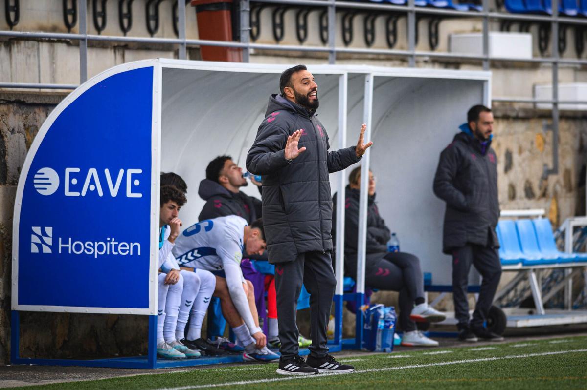 Partido de Tercera División Tenerife C-Herbania.